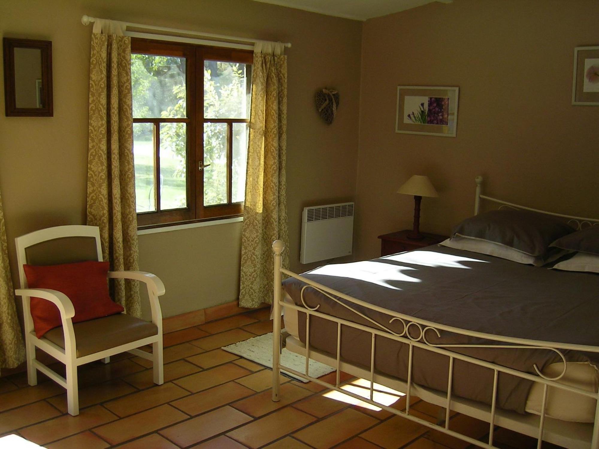 Mas La Provence Bed & Breakfast L'Isle-sur-la-Sorgue Room photo