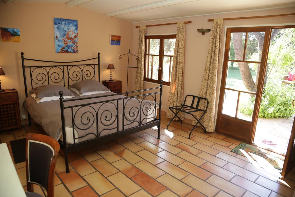 Mas La Provence Bed & Breakfast L'Isle-sur-la-Sorgue Exterior photo